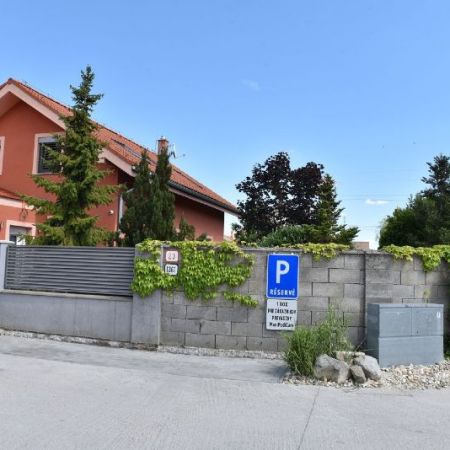 ManiPediCare_parkovanie